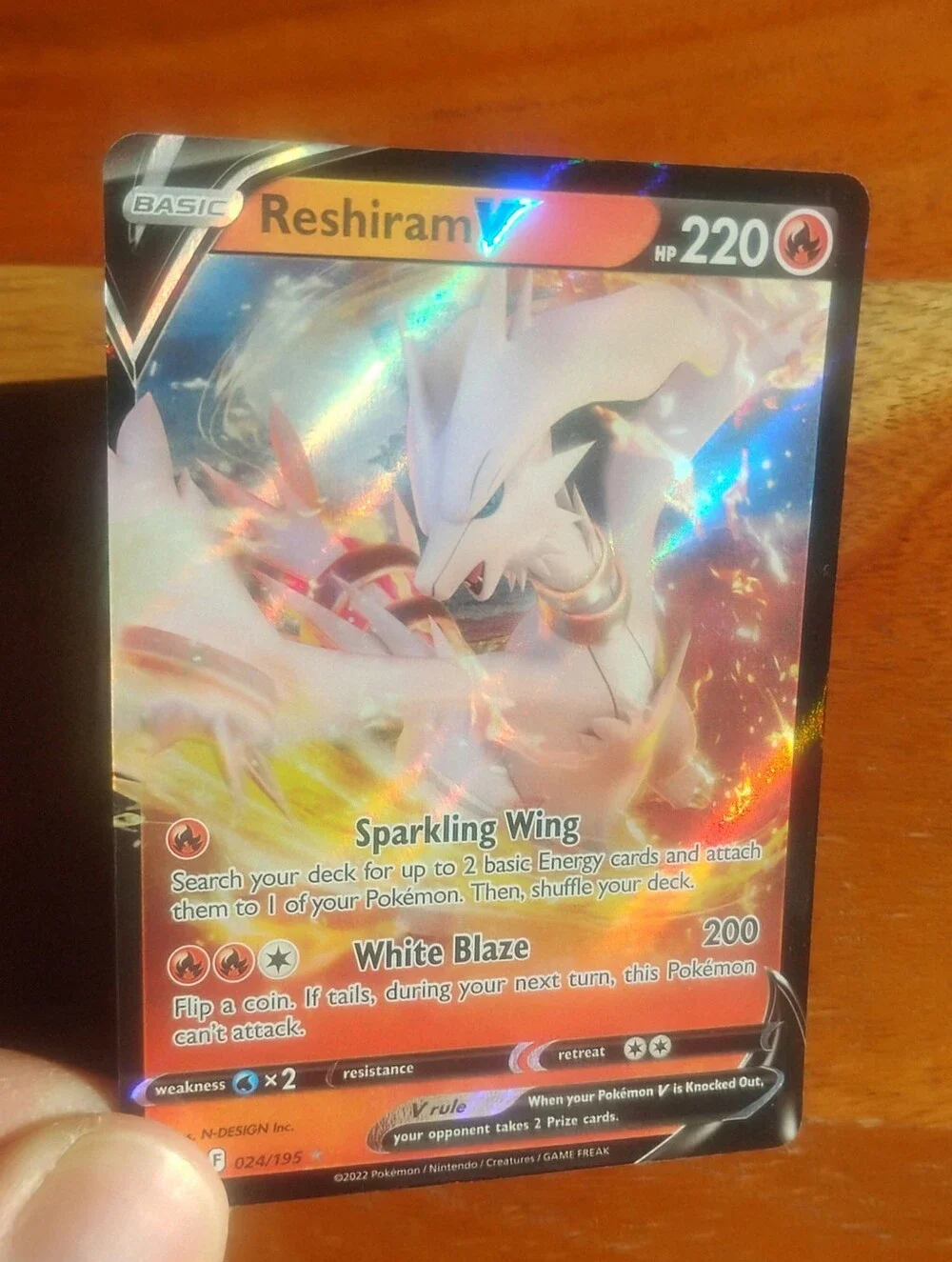 Mint 2022 Holo Ultra Rare Reshiram V 024/195 Silver Tempest Pokemon Card